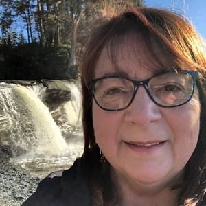 Meet your Posher, Cindy